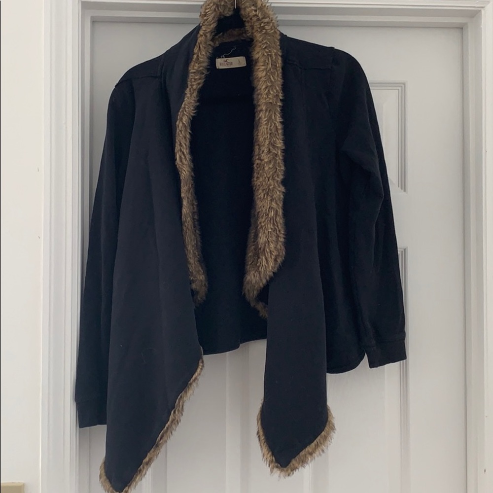 HOLLISTER CARDIGAN SIZE LARGE BLACK